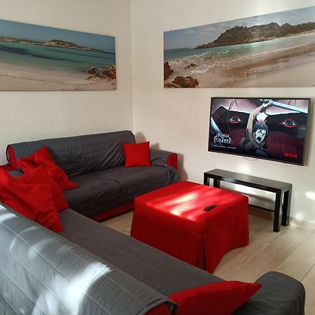 Appartamento Vacanze Alla Maddalena ลามัดดาเลนา ภายนอก รูปภาพ