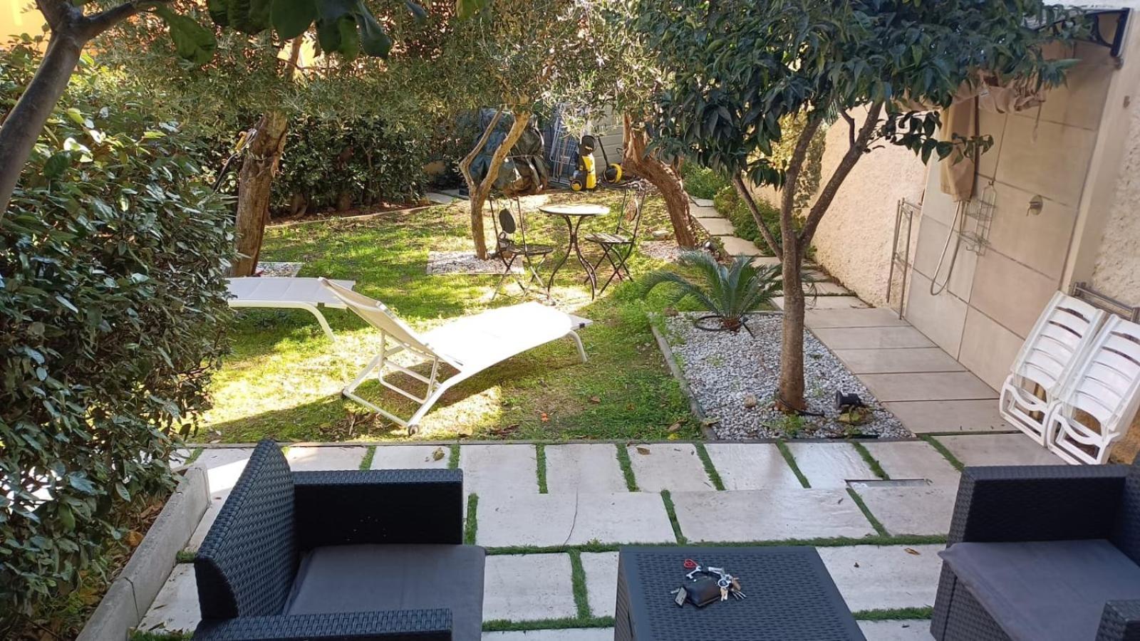 Appartamento Vacanze Alla Maddalena ลามัดดาเลนา ภายนอก รูปภาพ