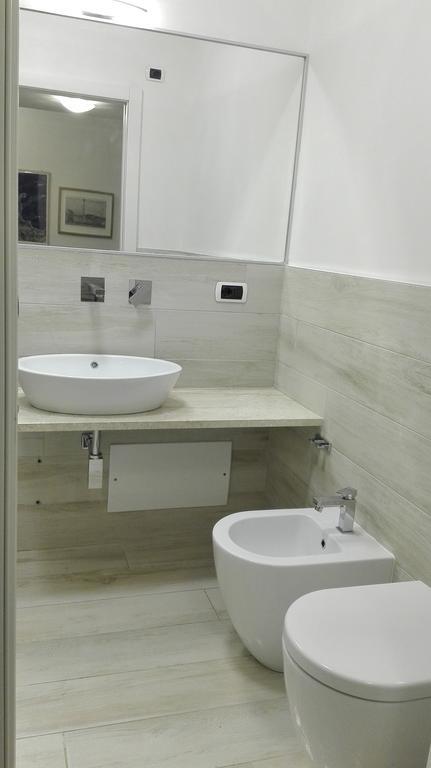 Appartamento Vacanze Alla Maddalena ลามัดดาเลนา ภายนอก รูปภาพ